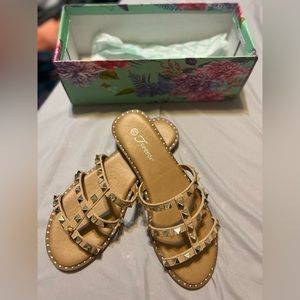 Womens gold studded shoes. Brand new. Size 7.5